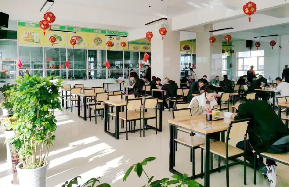 小镇餐厅·家的味道