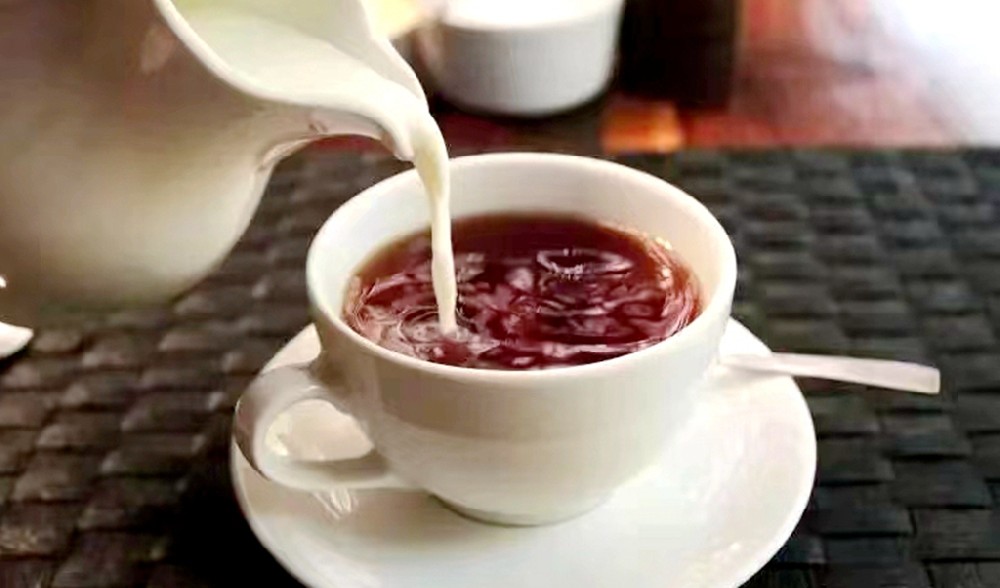 春风里，细品一杯传祁牛奶茶的醇香