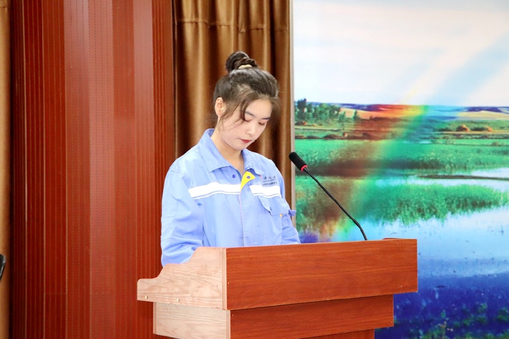 从校园到牧场的蜕变——丁书梅在甘肃前进集团2024年实习生培训班开班仪式上的发言