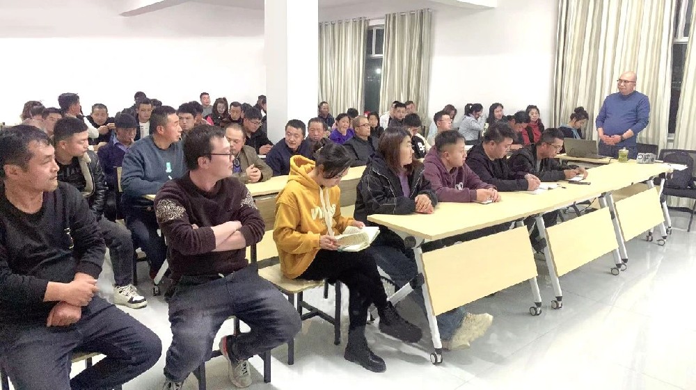 甘肃前进牧业燕塘传祁牧场开展安全培训