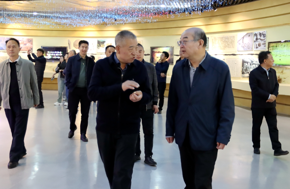 李仕宝一行到前进农业农村实用人才培训基地调研